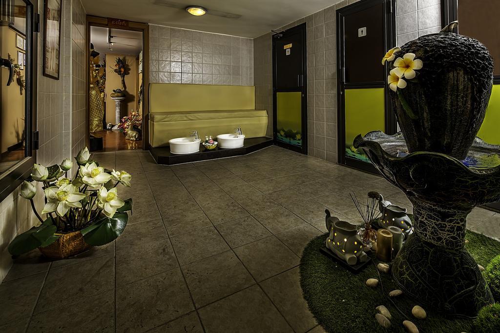Taj Plaza Hotel Манама Екстериор снимка